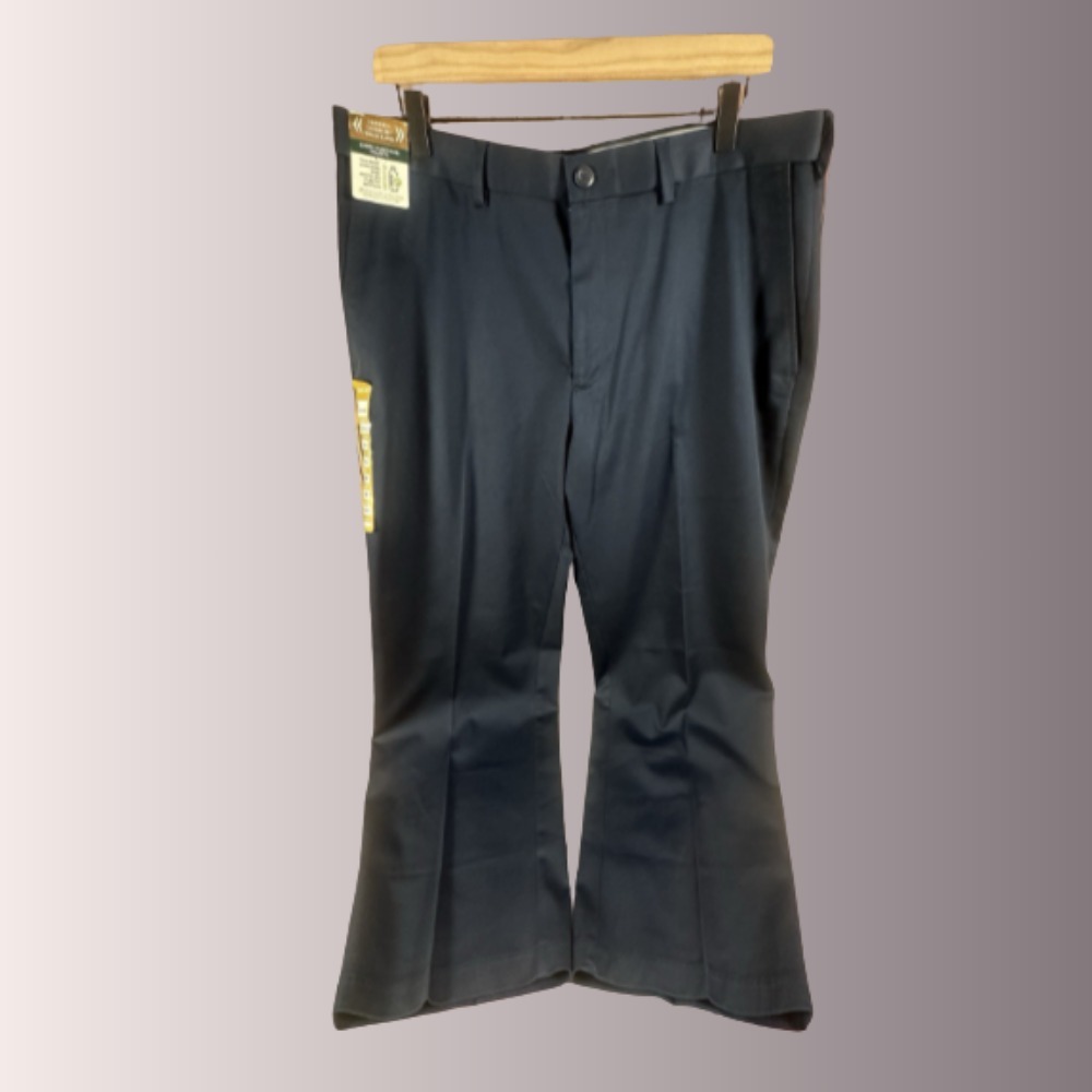 Haggar Mens Khaki Pants Navy Blue Wrinkle Free Performance Classic Fit 38x29 NWT